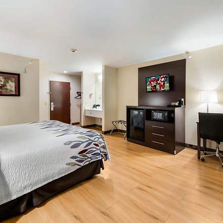 Red Roof Inn & Suites Monee Экстерьер фото