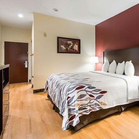Red Roof Inn & Suites Monee Экстерьер фото