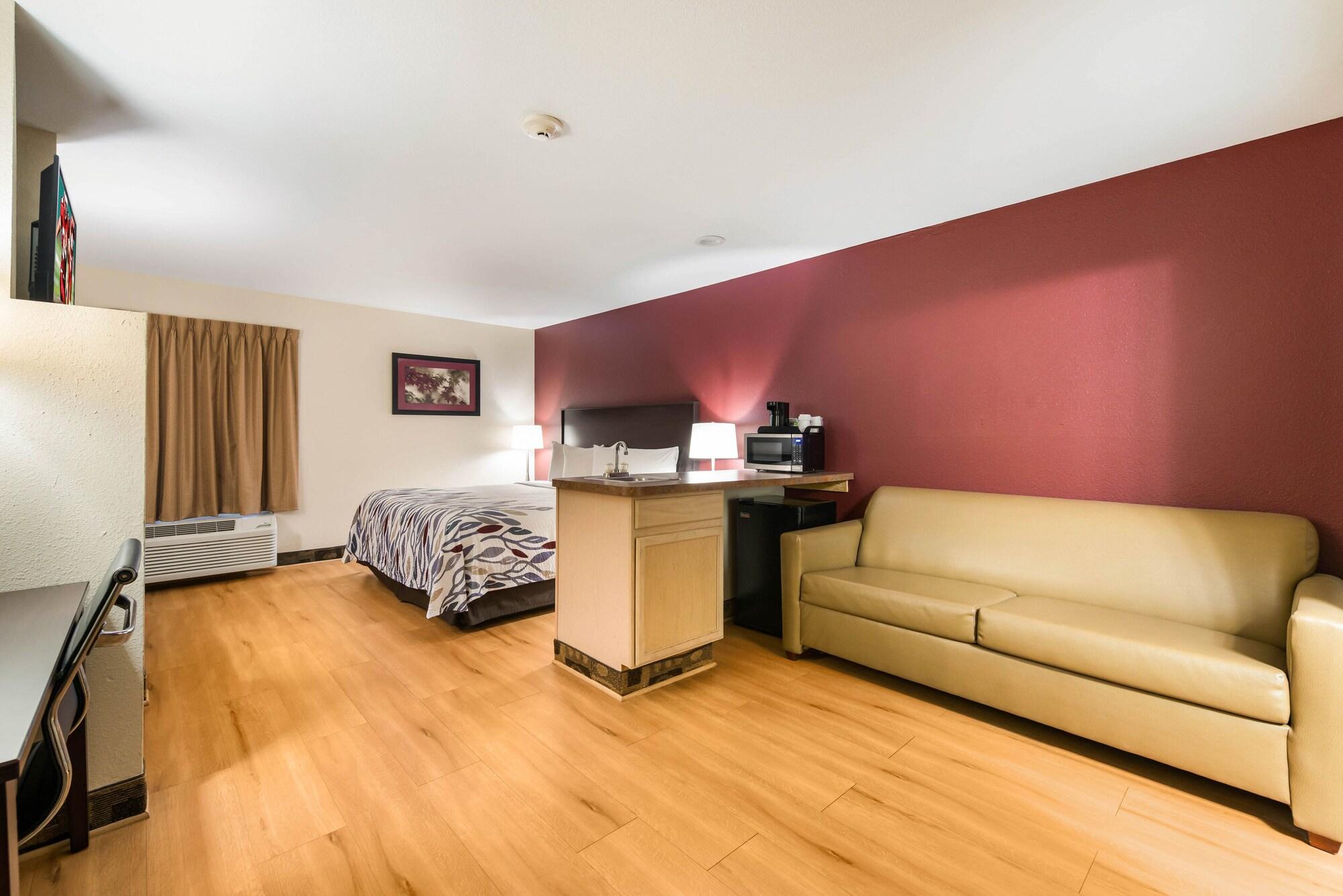 Red Roof Inn & Suites Monee Экстерьер фото