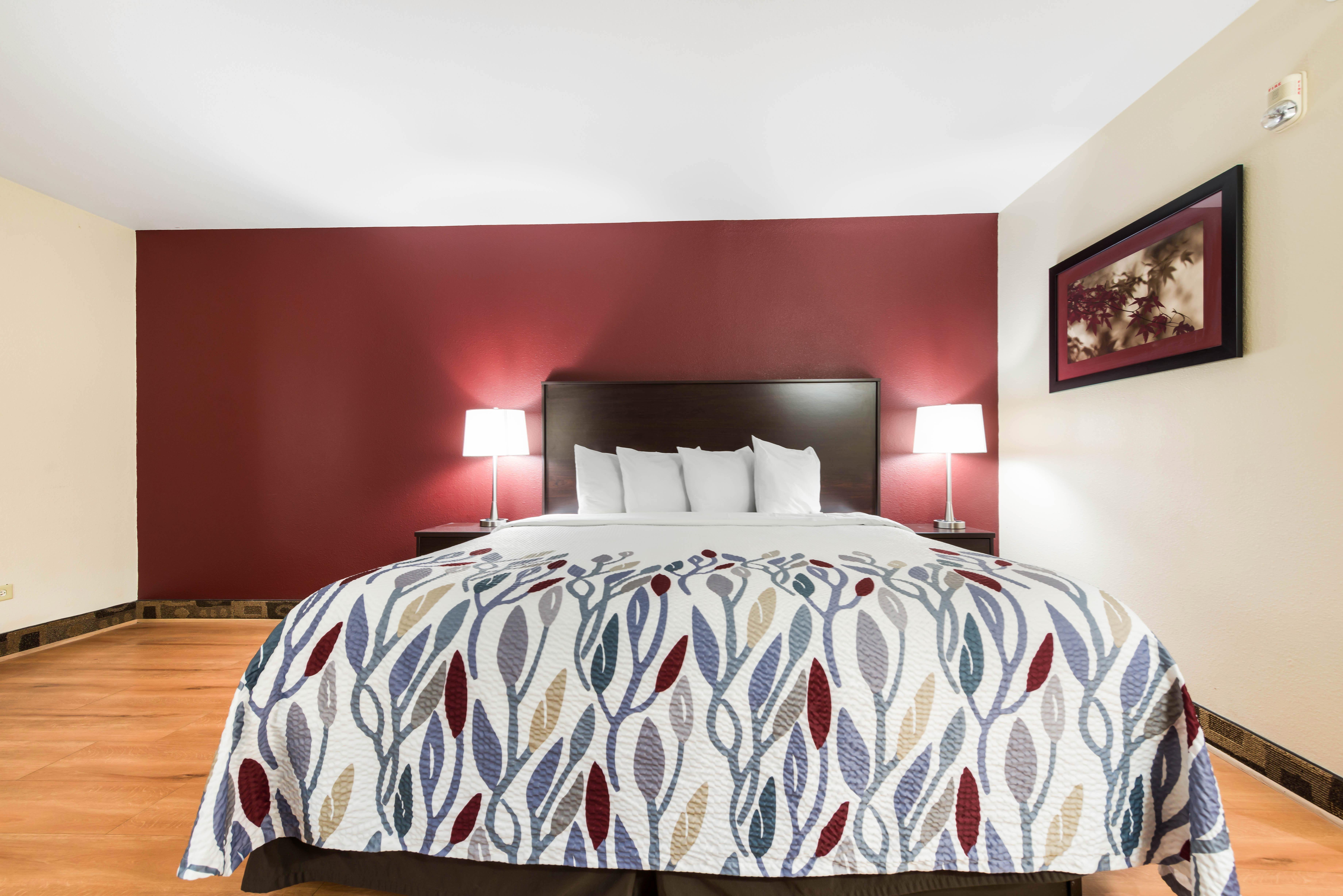 Red Roof Inn & Suites Monee Экстерьер фото