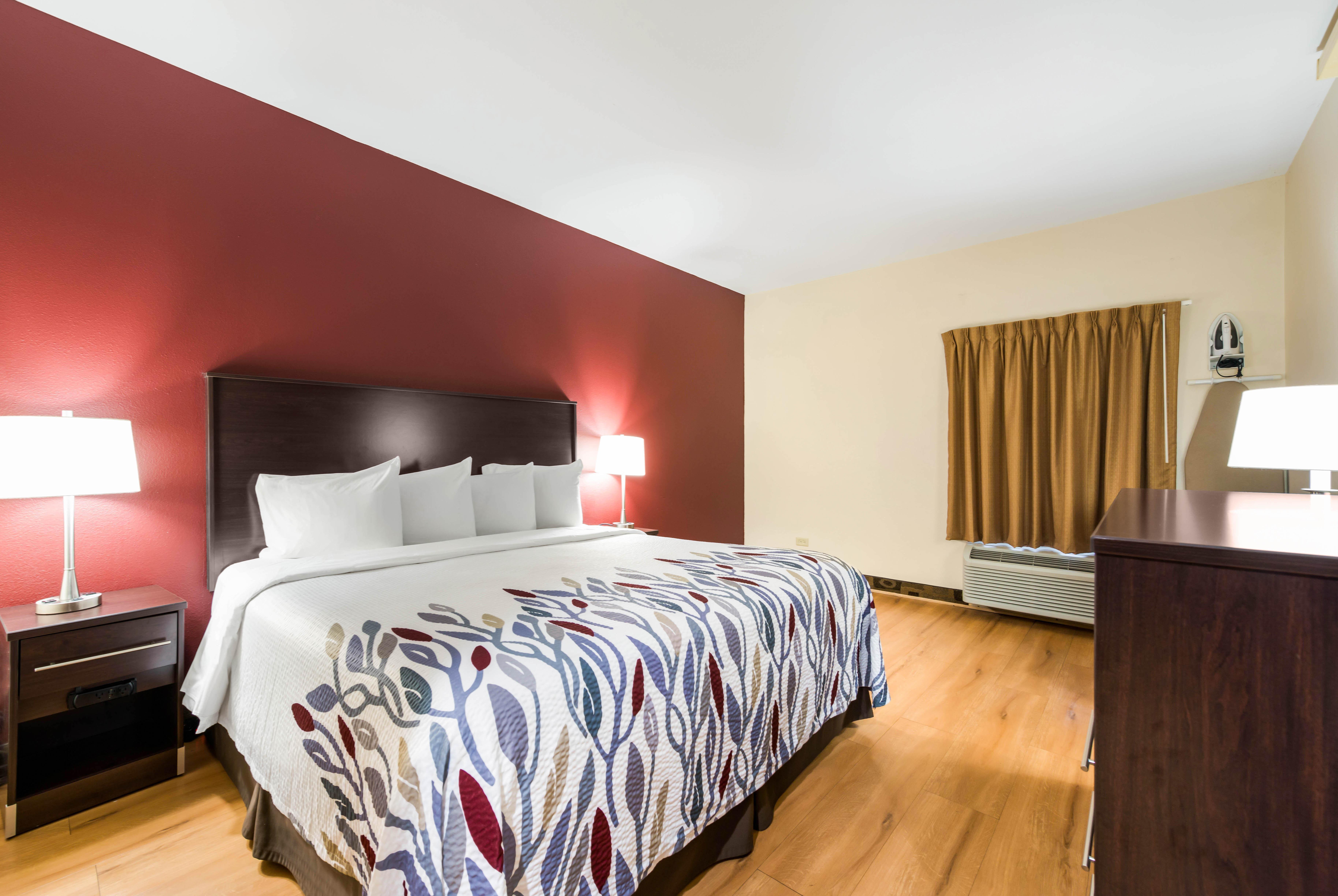 Red Roof Inn & Suites Monee Экстерьер фото