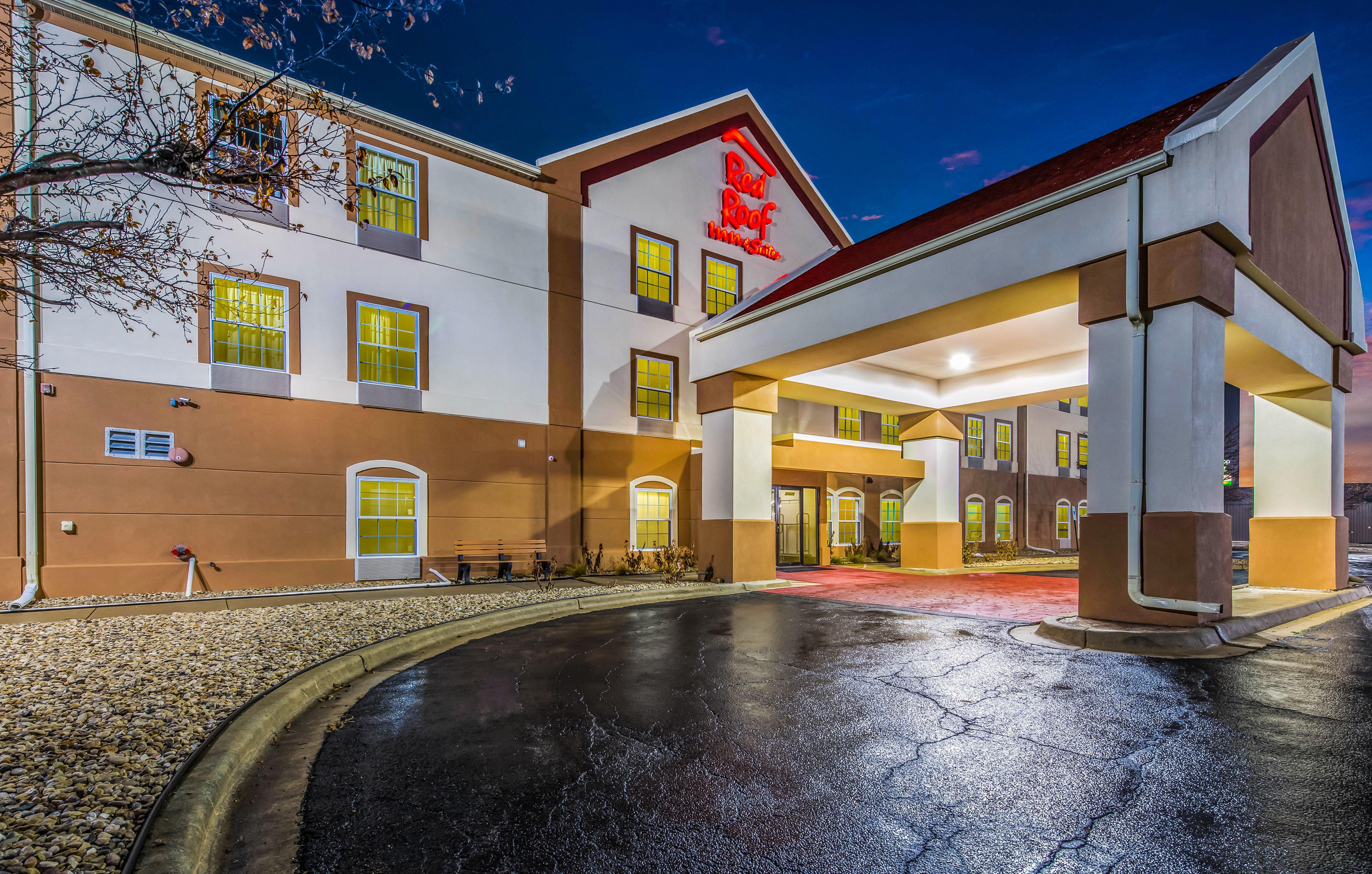 Red Roof Inn & Suites Monee Экстерьер фото